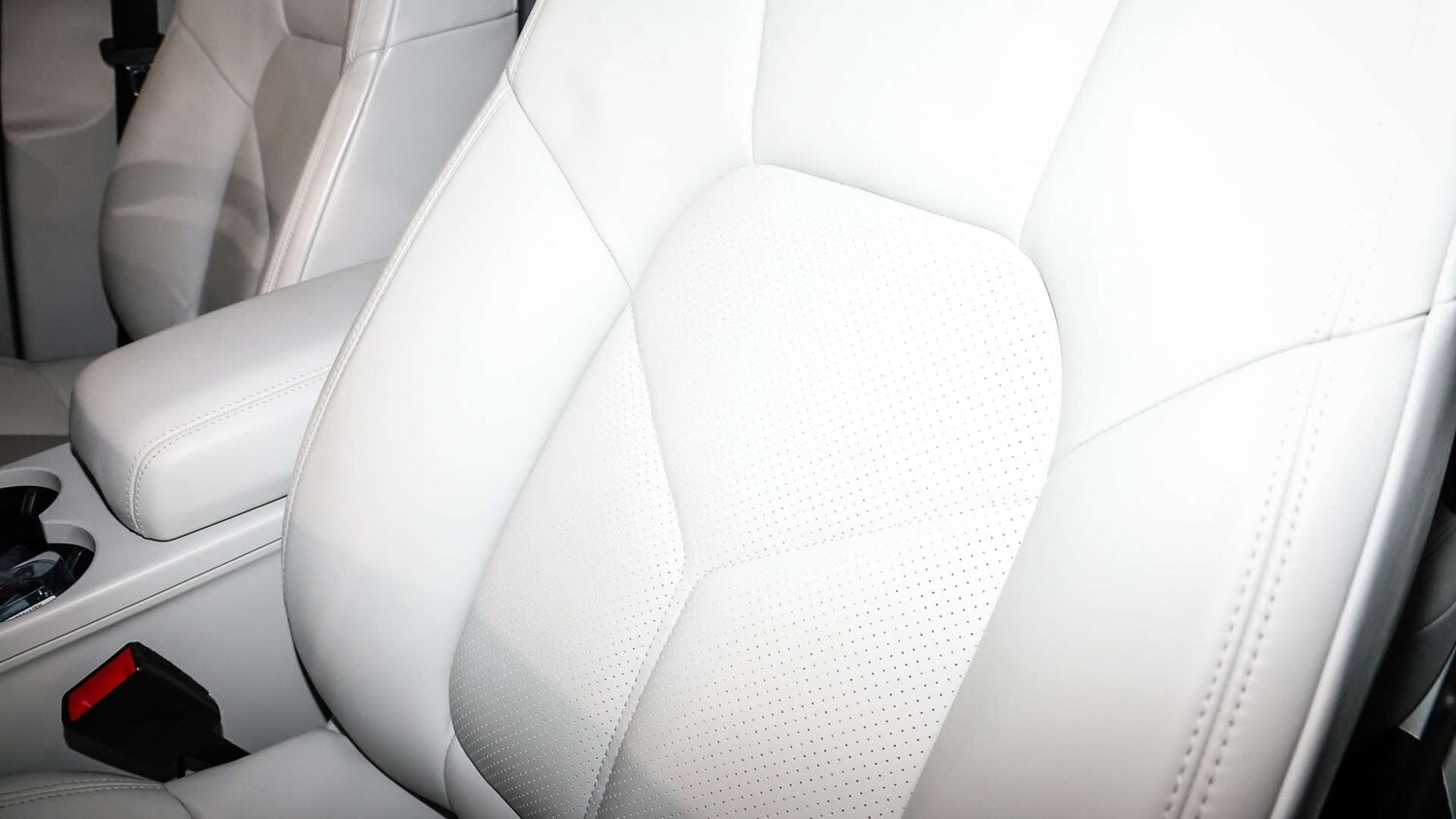 Used Porsche Macan 2024 for sale - 76746102: Photo 16