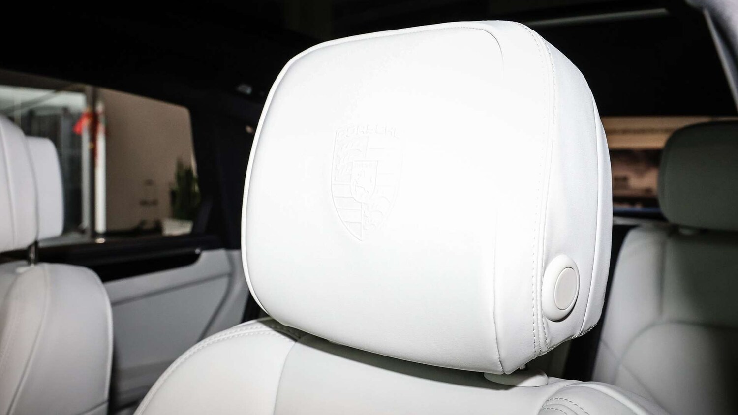 Used Porsche Macan 2024 for sale - 76746102: Photo 17