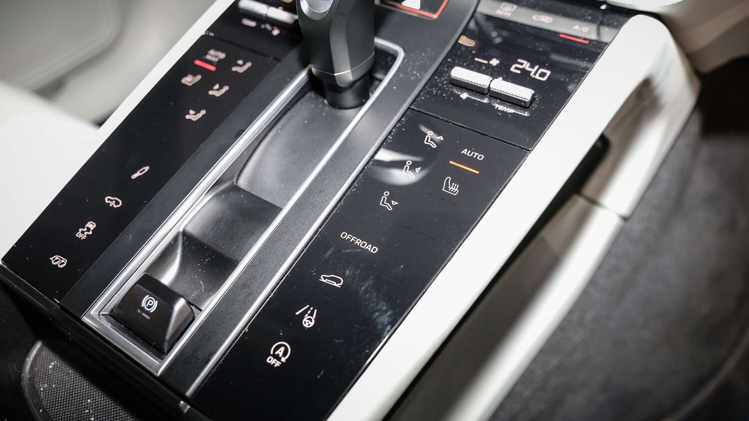 Used Porsche Macan 2024 for sale - 76746102: Photo 24