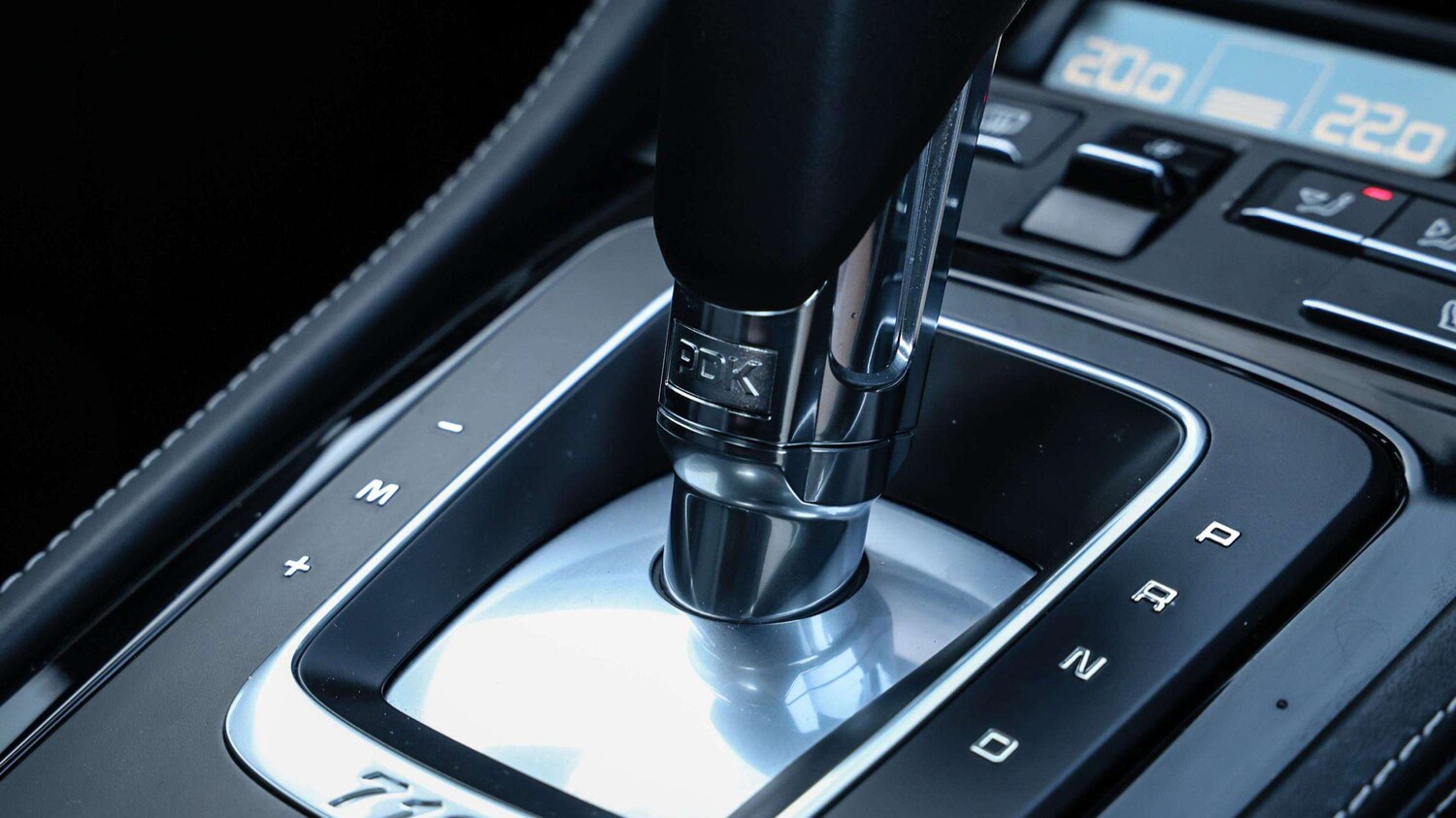 Used Porsche Cayman 2023 for sale - 77698999: Photo 19