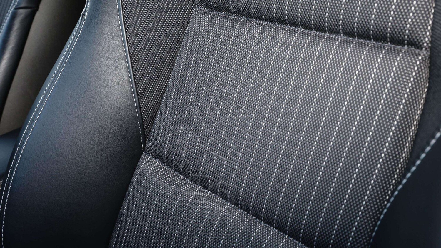 Used Porsche Cayman 2023 for sale - 77698999: Photo 29