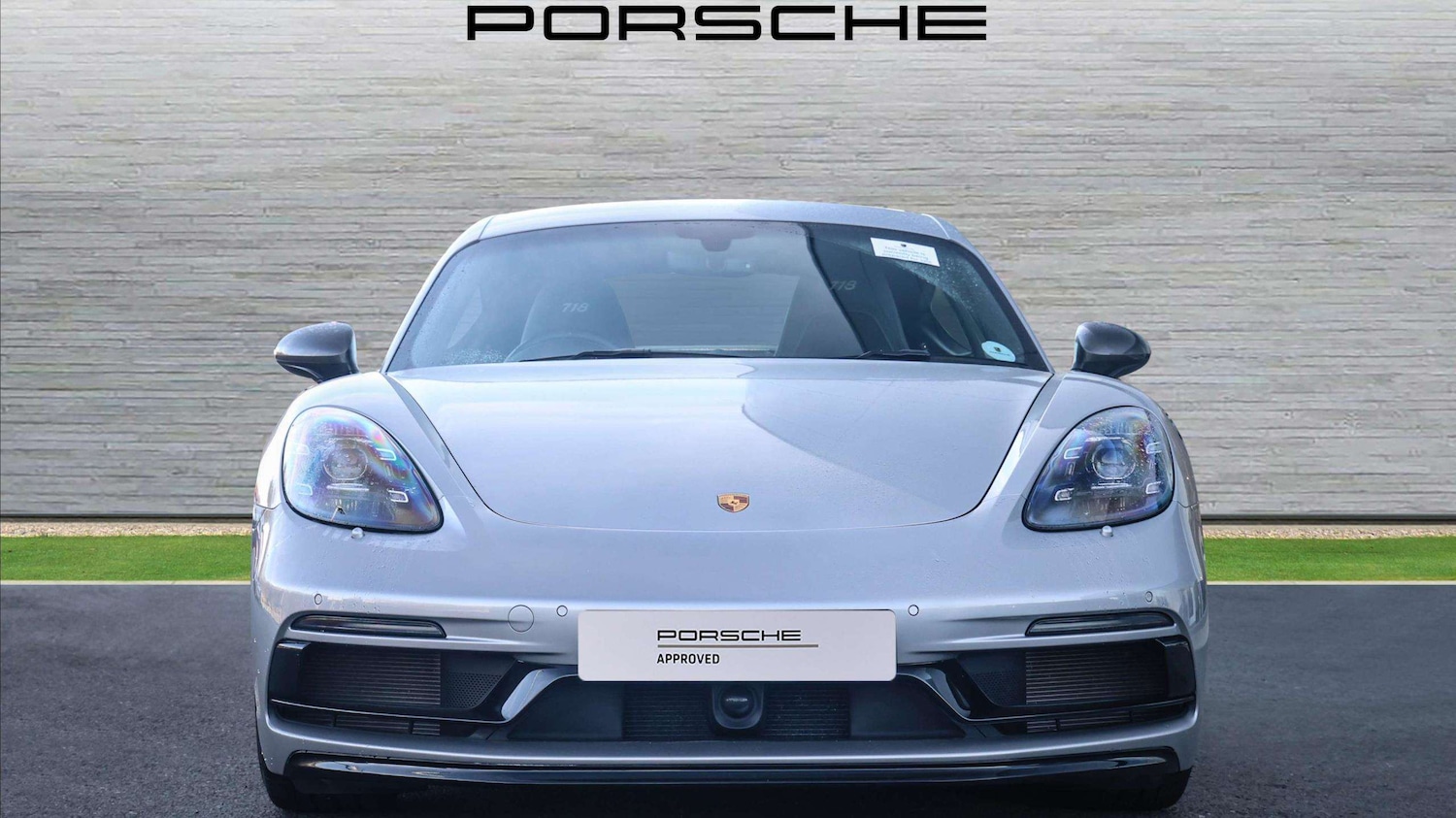 Used Porsche Cayman 2023 for sale - 77698999: Photo 3