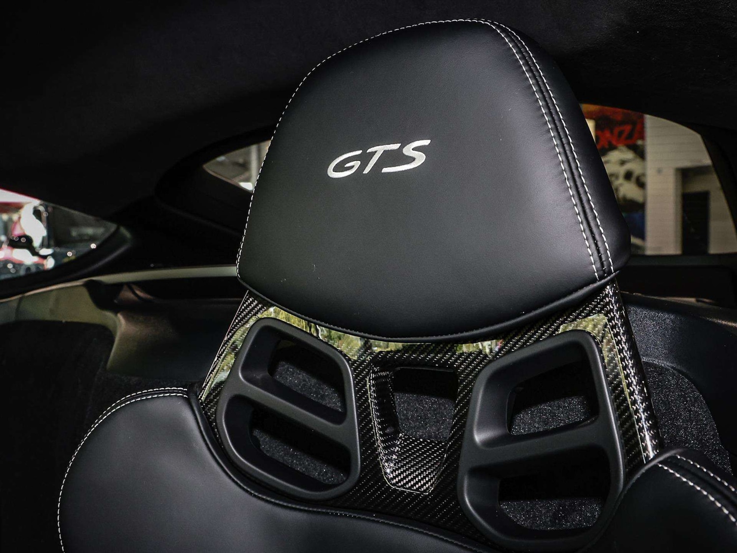 Used Porsche Cayman 2025 for sale - 77044026: Photo 13