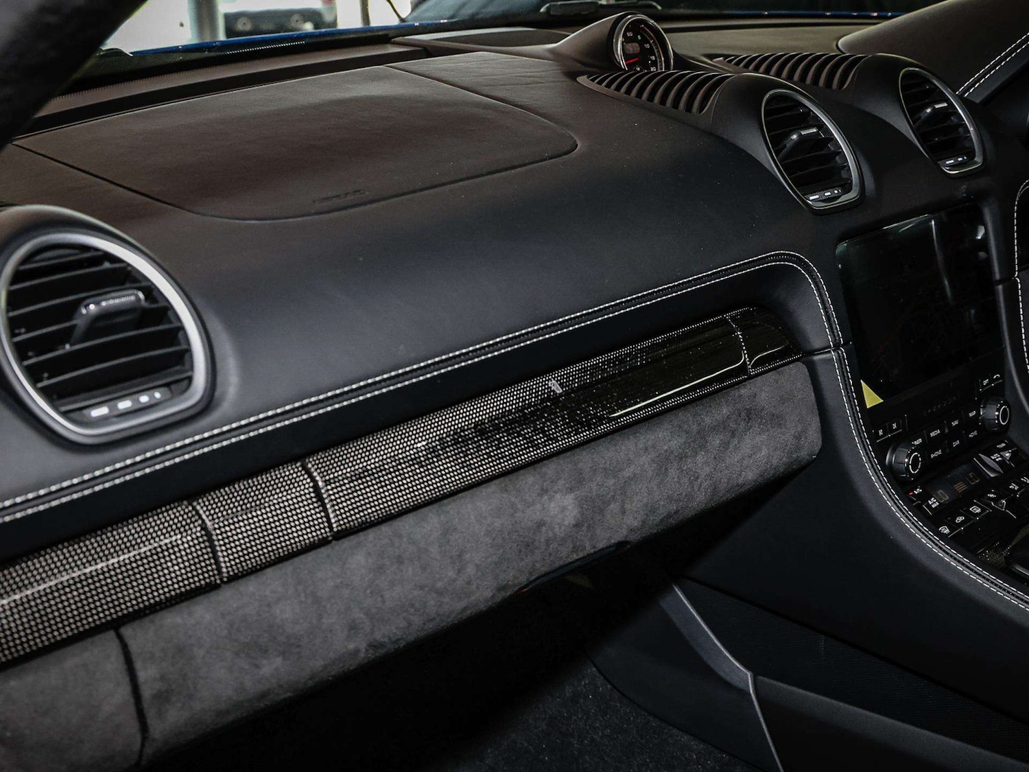 Used Porsche Cayman 2025 for sale - 77044026: Photo 14