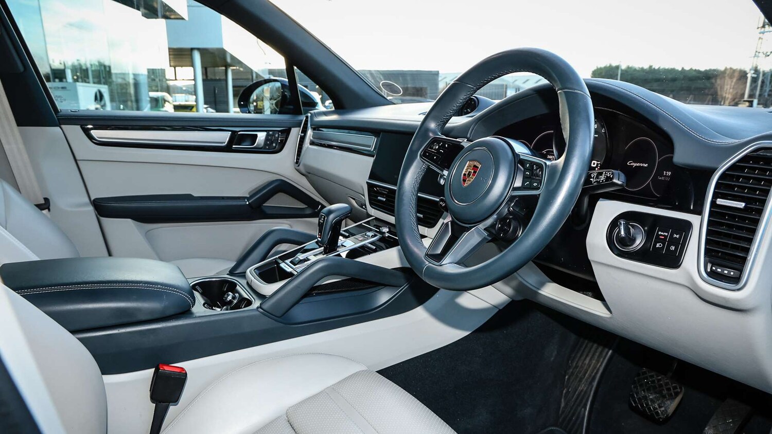 Used Porsche Cayenne 2023 for sale - 76755266: Photo 12