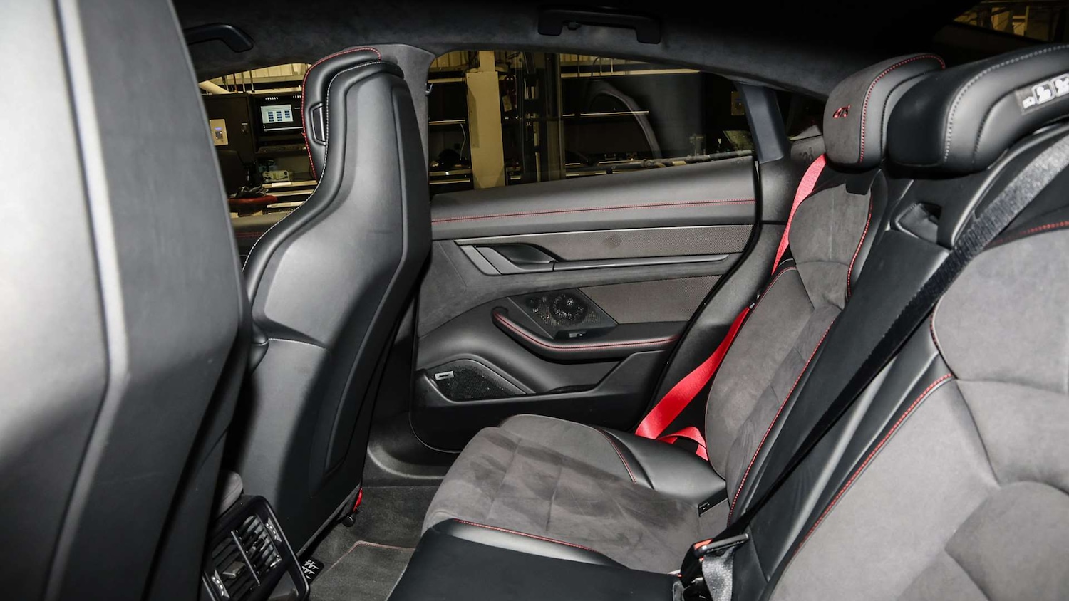 Used Porsche Taycan 2024 for sale - 77698769: Photo 15