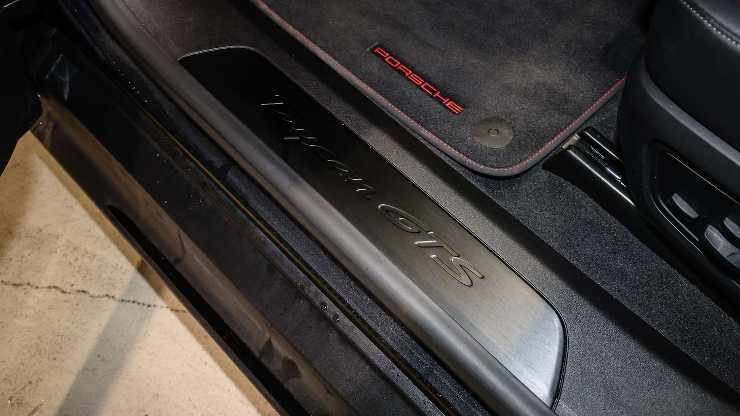 Used Porsche Taycan 2024 for sale - 77698769: Photo 26