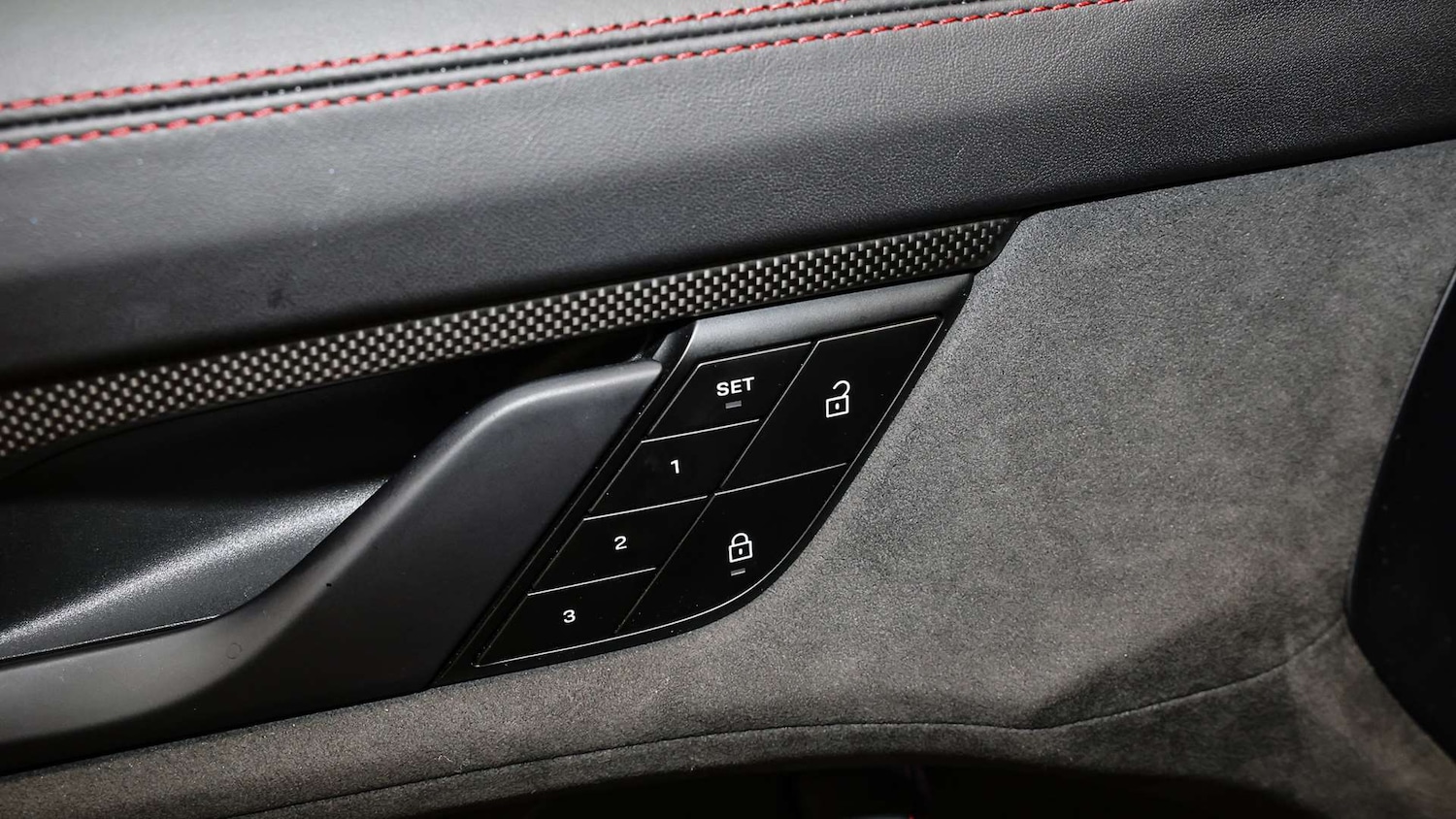 Used Porsche Taycan 2024 for sale - 77698769: Photo 28