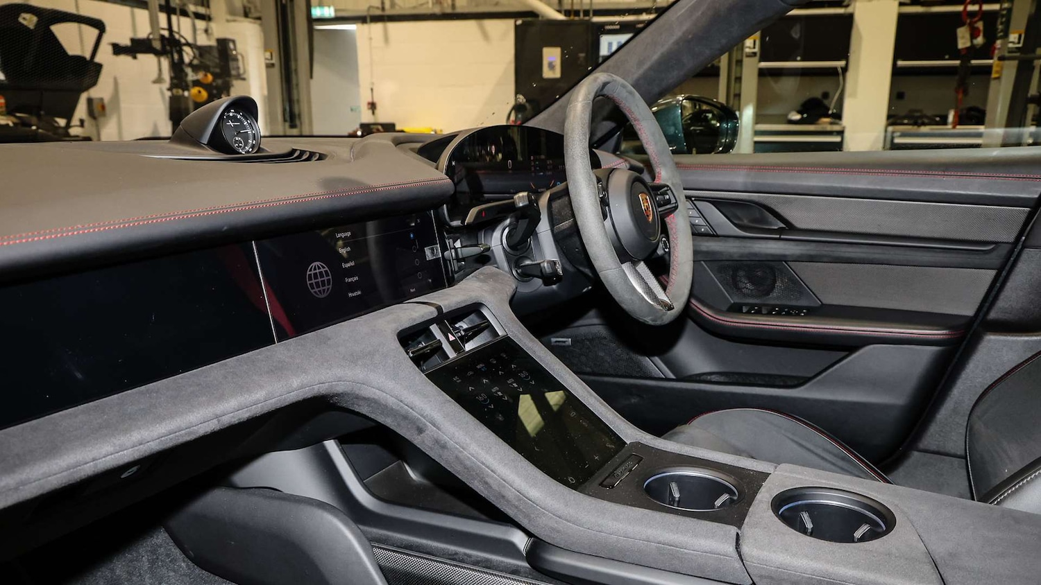 Used Porsche Taycan 2024 for sale - 77698769: Photo 4