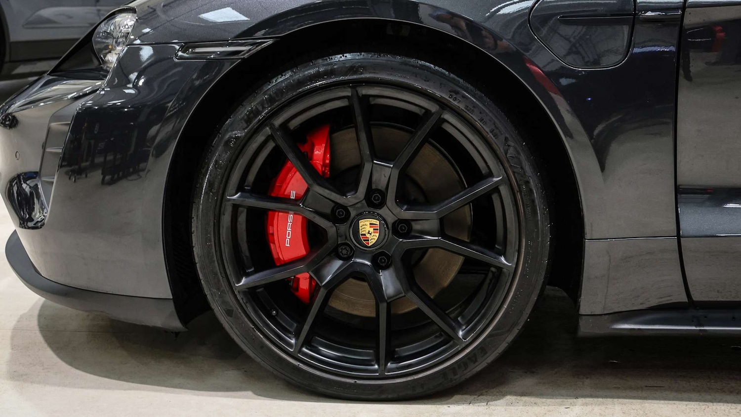 Used Porsche Taycan 2024 for sale - 77698769: Photo 5