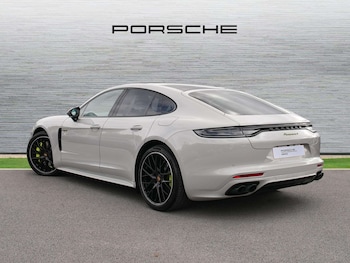 Used Porsche Panamera 2023 for sale - 75968006: Photo