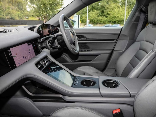 Used Porsche Taycan 2022 for sale - 75218307: Photo 11