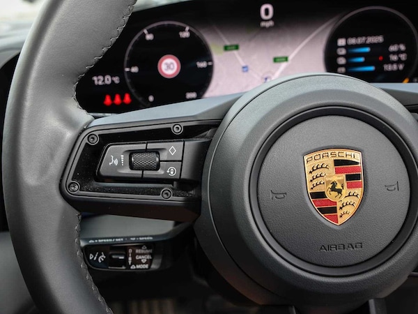 Used Porsche Taycan 2022 for sale - 75218307: Photo 22