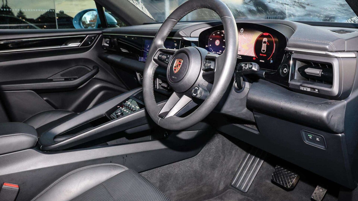 Used Porsche Macan 2024 for sale - 77649040: Photo 24