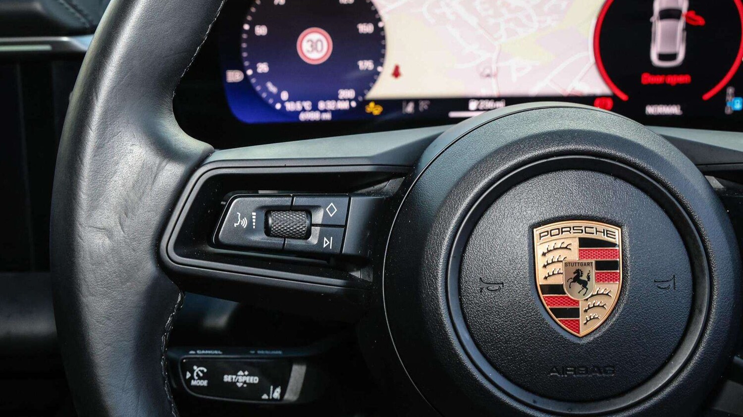 Used Porsche Macan 2024 for sale - 77649040: Photo 25