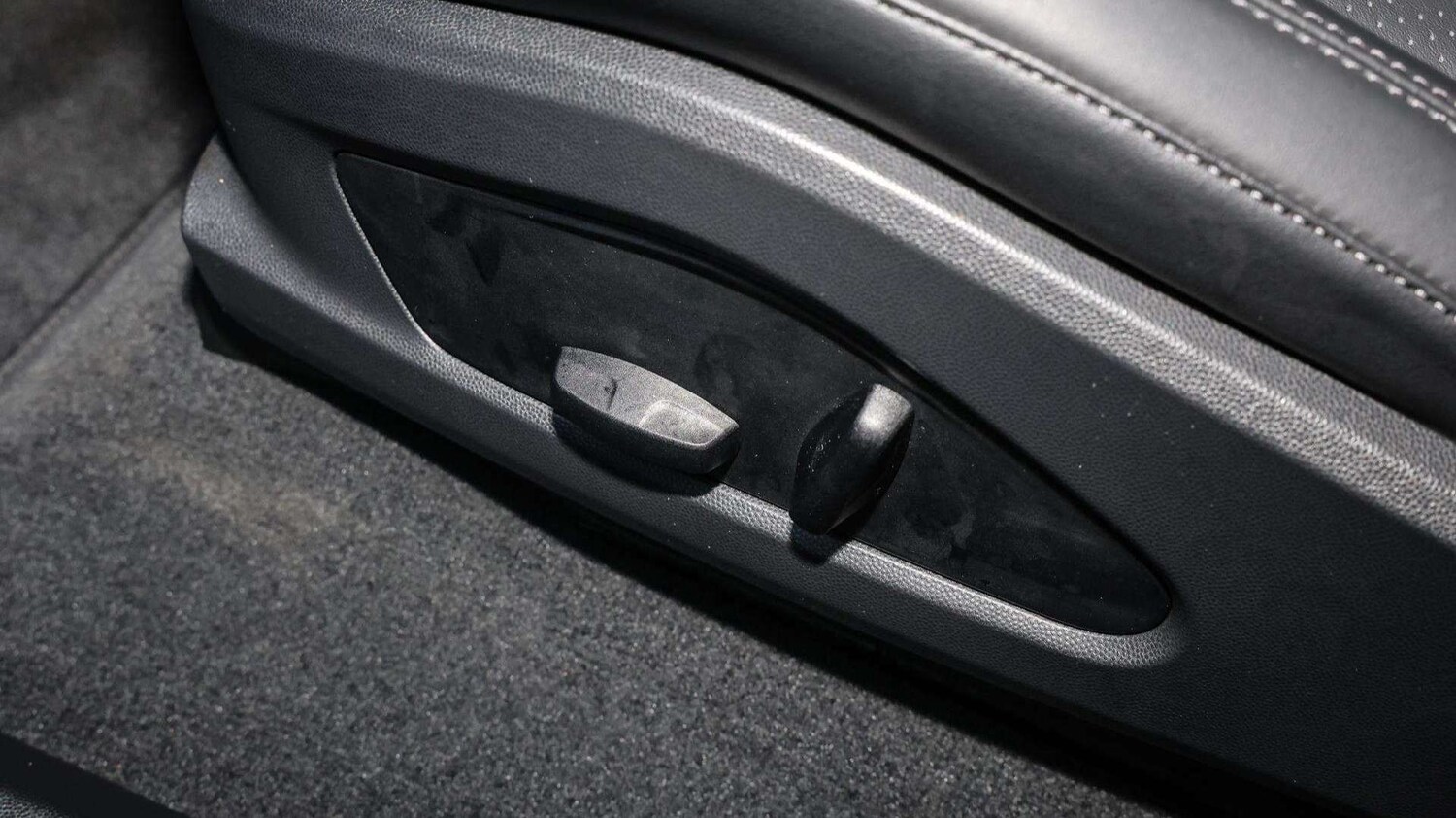 Used Porsche Macan 2024 for sale - 77649040: Photo 33