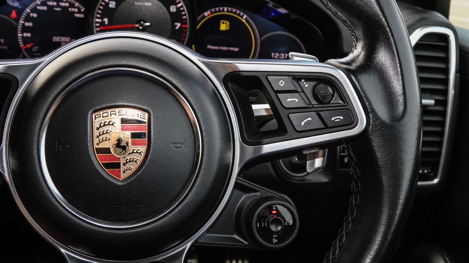 Used Porsche Cayenne 2020 for sale - 76170129: Photo 28