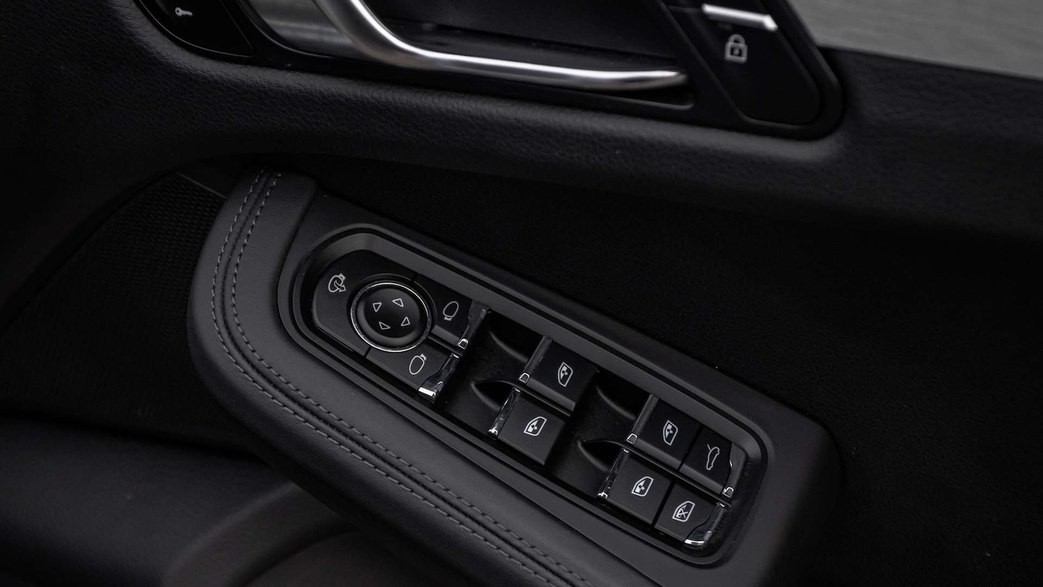 Used Porsche Macan 2022 for sale - 77281902: Photo 30