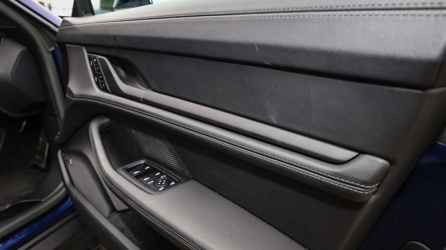 Used Porsche Taycan 2022 for sale - 76262423: Photo 28