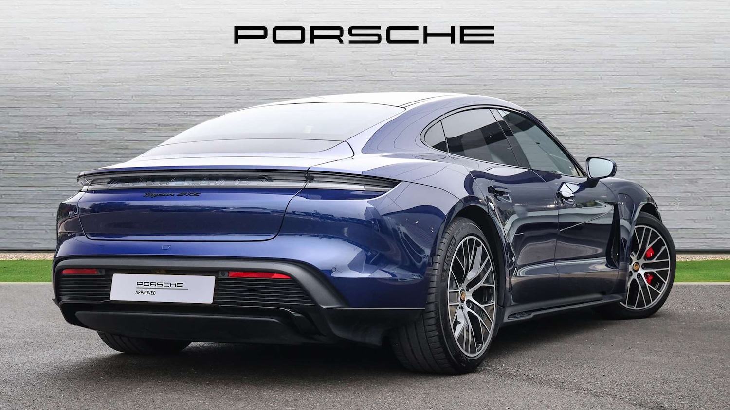 Used Porsche Taycan 2022 for sale - 76262423: Photo 3