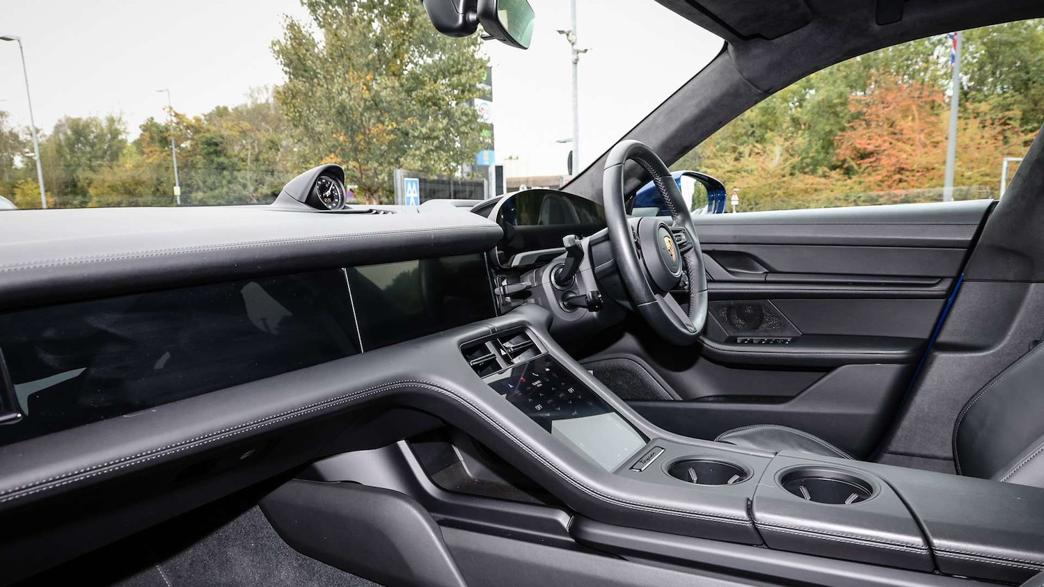 Used Porsche Taycan 2022 for sale - 76262423: Photo 5