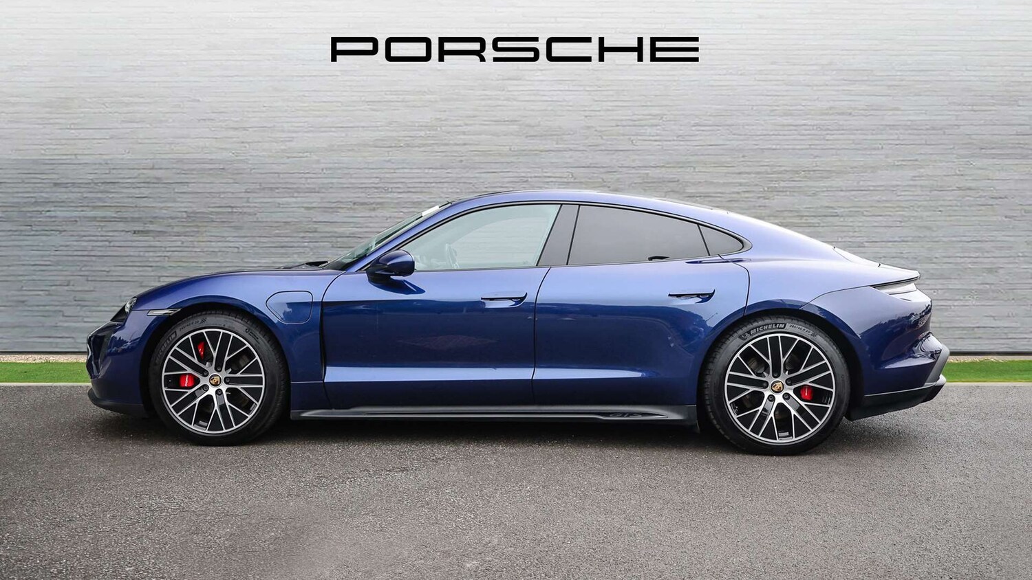Used Porsche Taycan 2022 for sale - 76262423: Photo 8