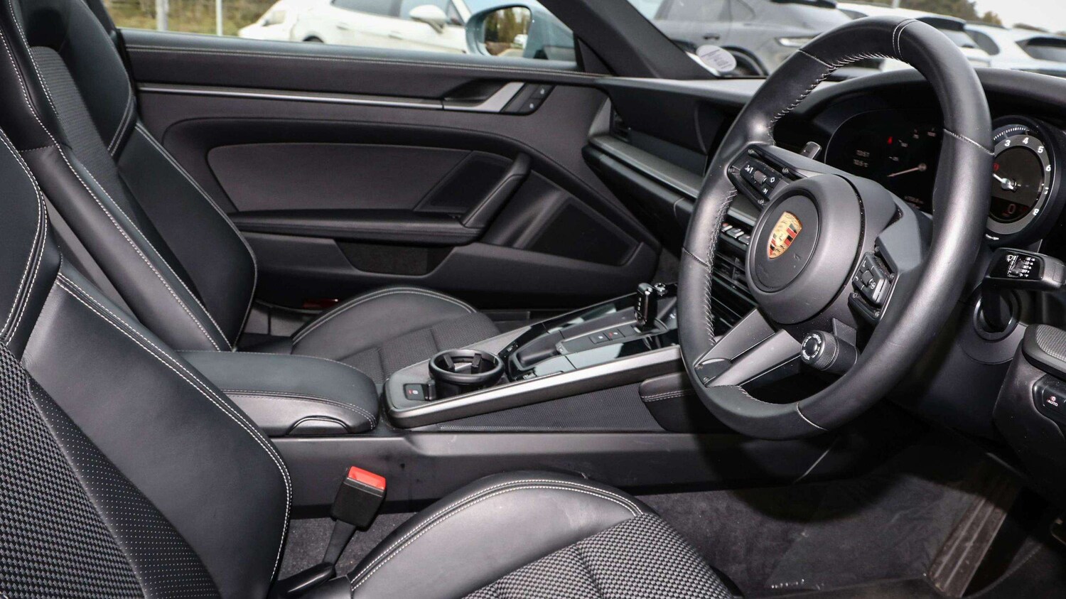 Used Porsche 911 2024 for sale - 76692100: Photo 11