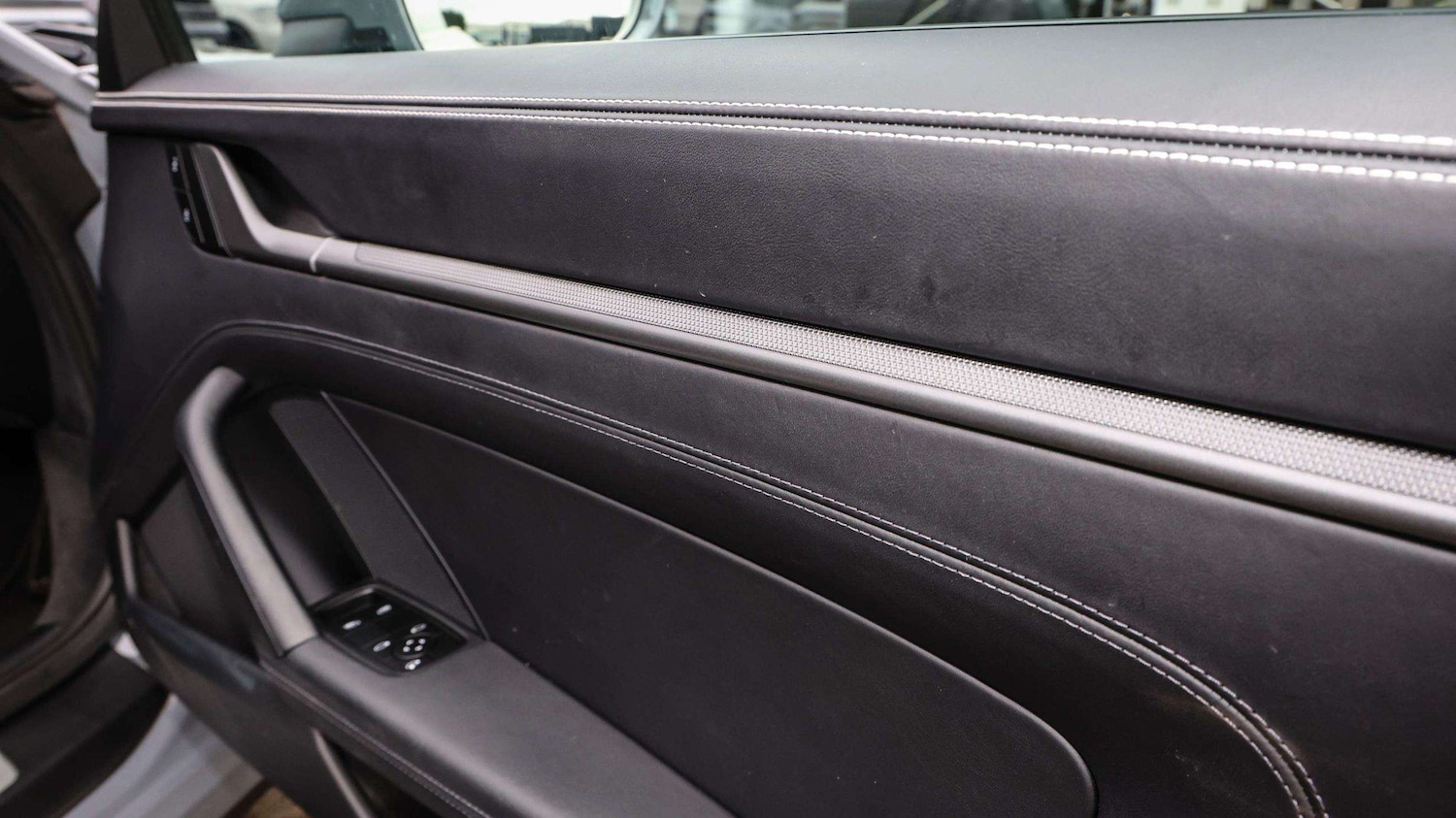 Used Porsche 911 2024 for sale - 76692100: Photo 21