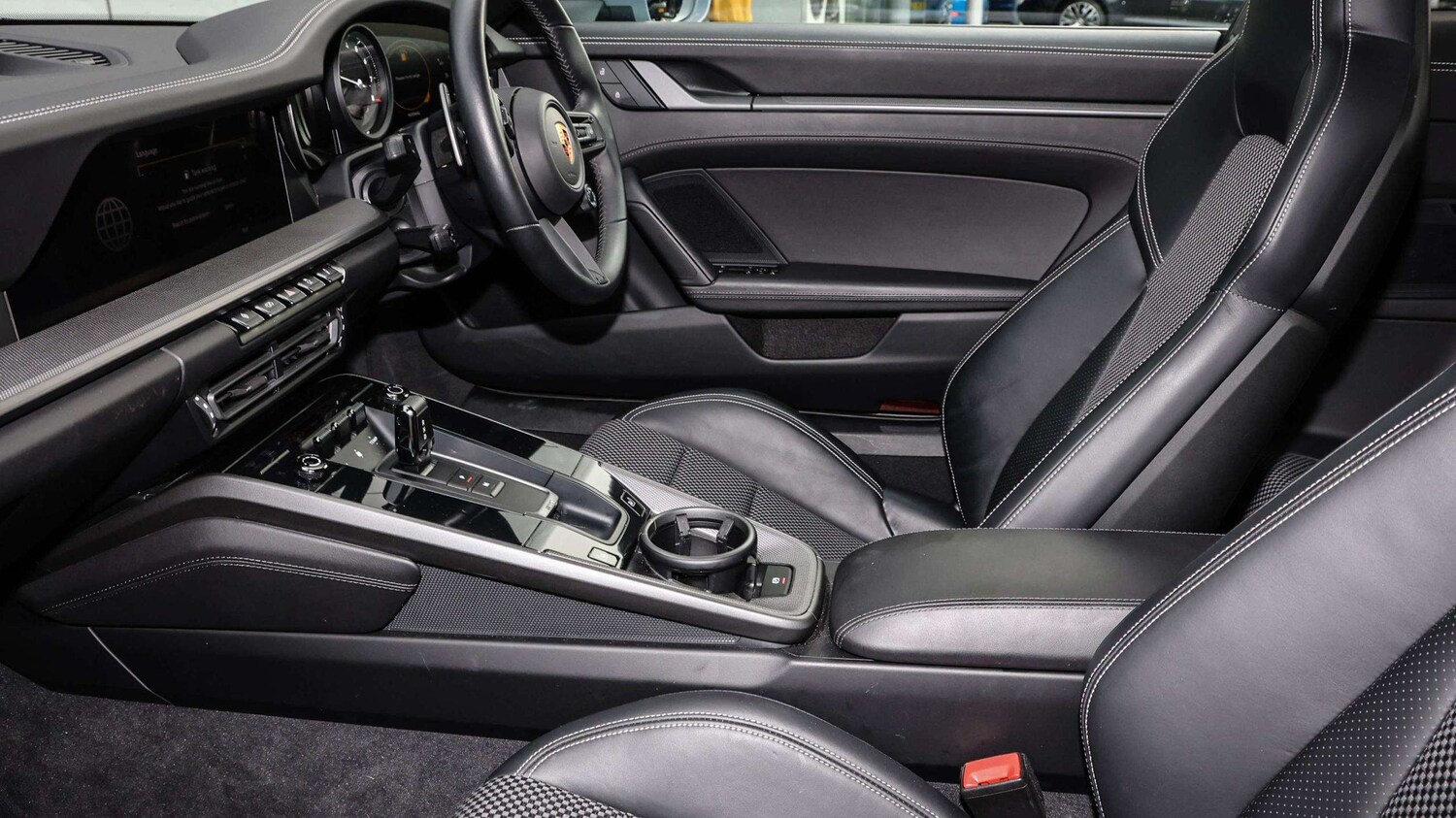 Used Porsche 911 2024 for sale - 76692100: Photo 27