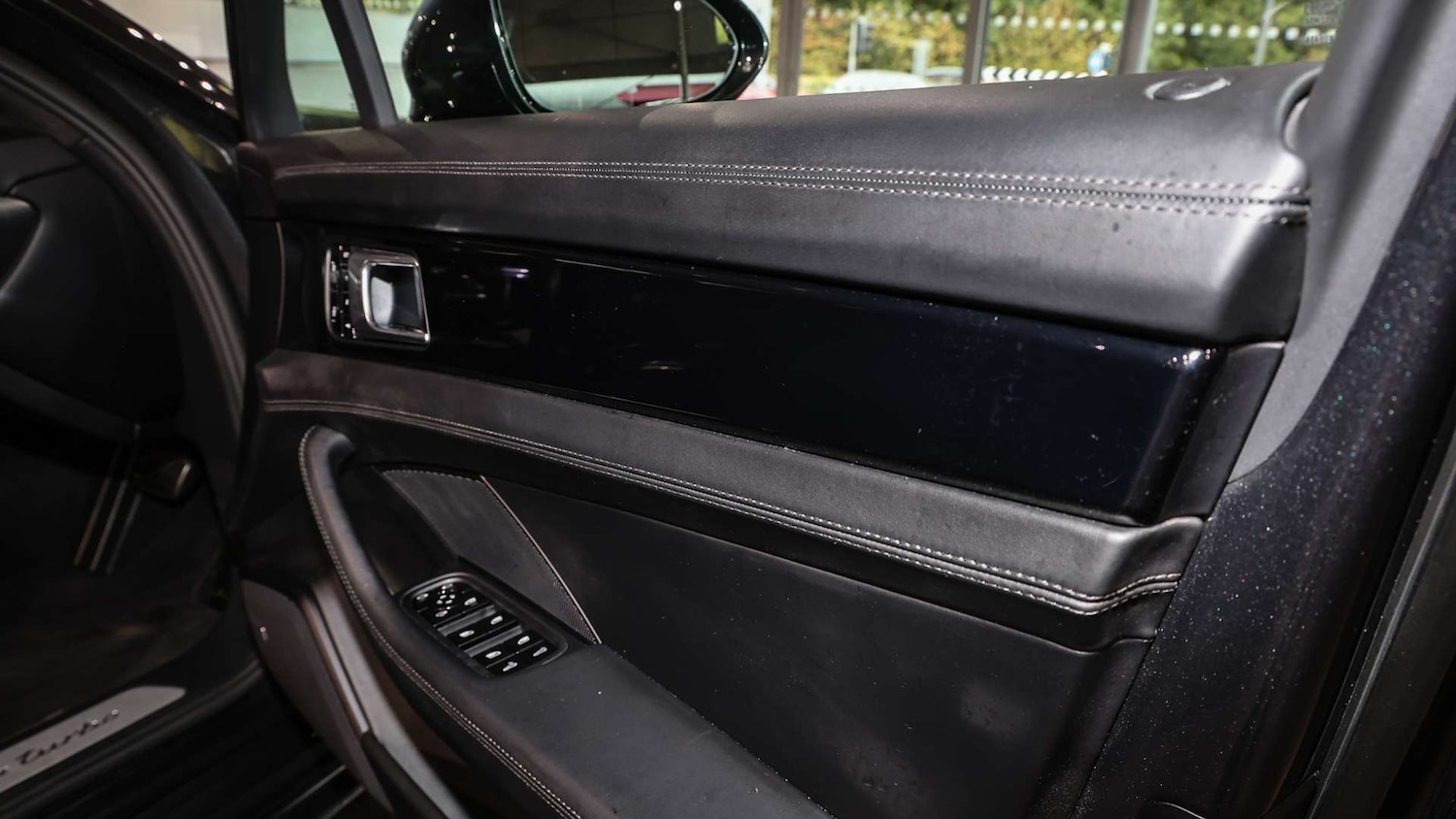 Used Porsche Panamera 2018 for sale - 75818549: Photo 28