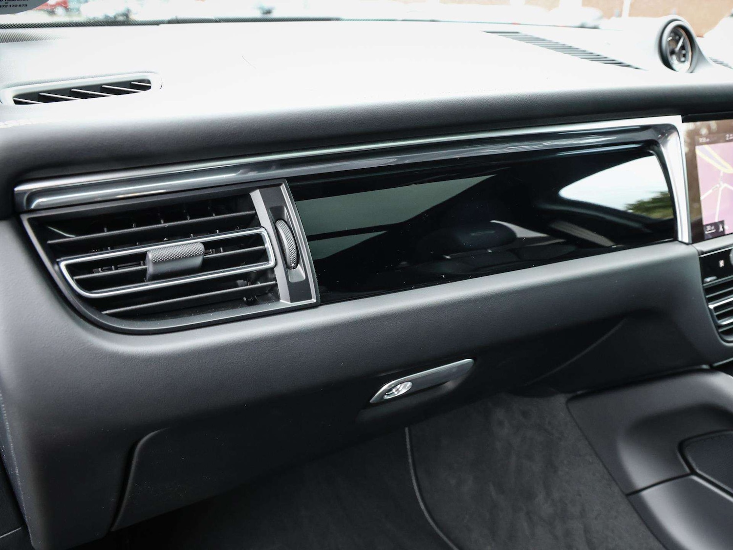 Used Porsche Macan 2026 for sale - 78037512: Photo 29