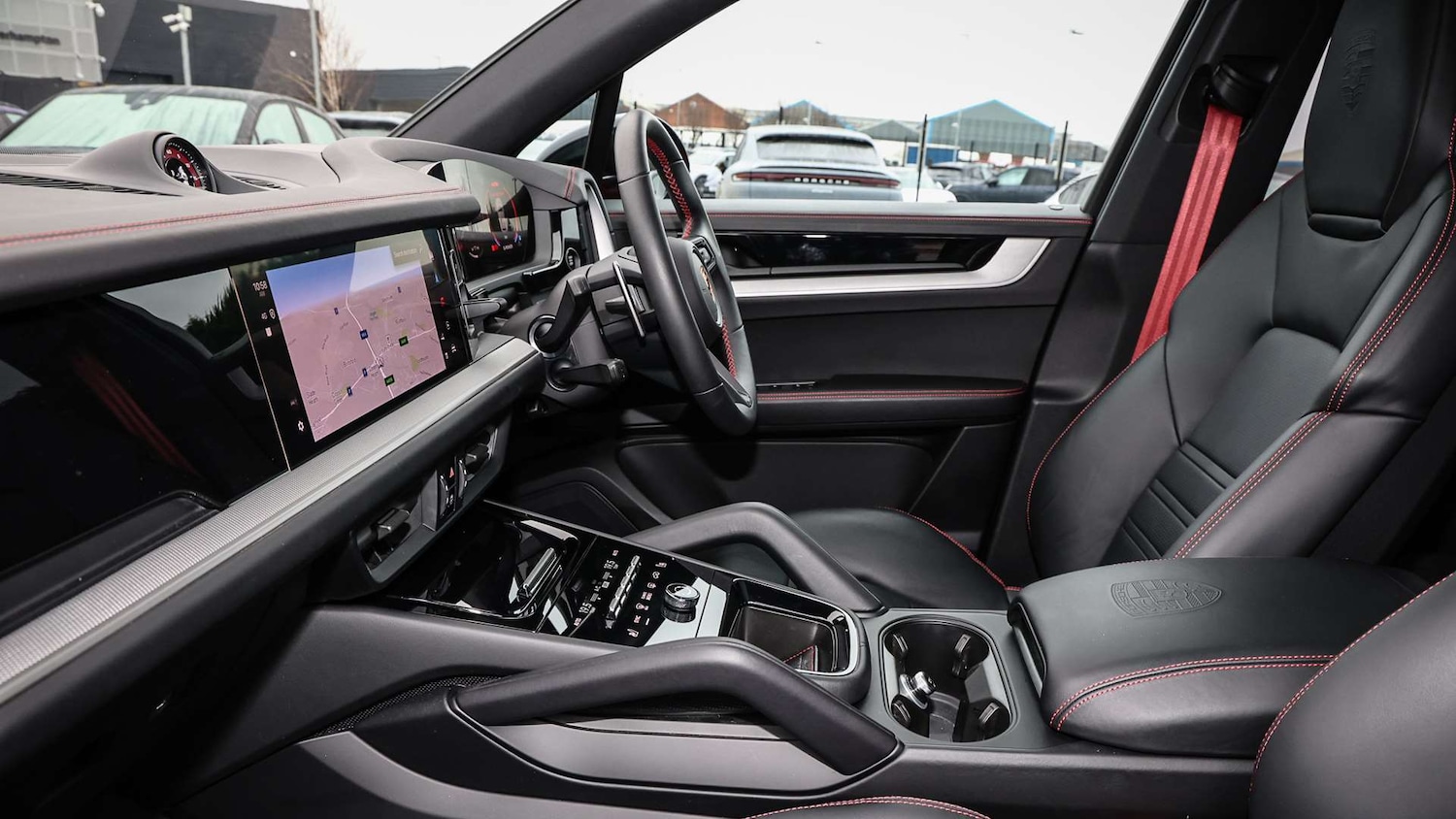 Used Porsche Cayenne 2024 for sale - 77206401: Photo 13