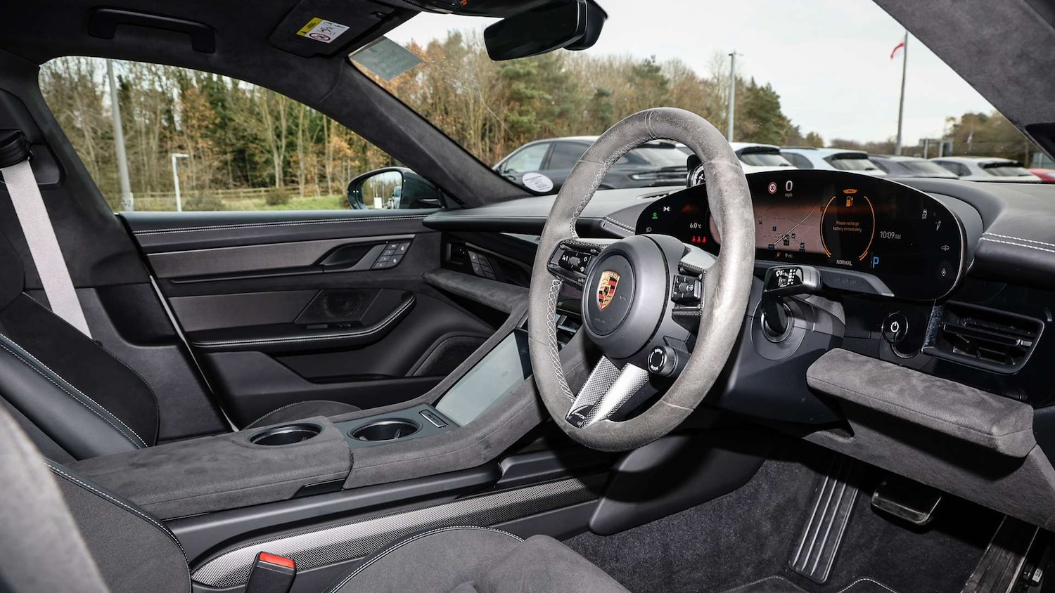 Used Porsche Taycan 2023 for sale - 76587545: Photo 12