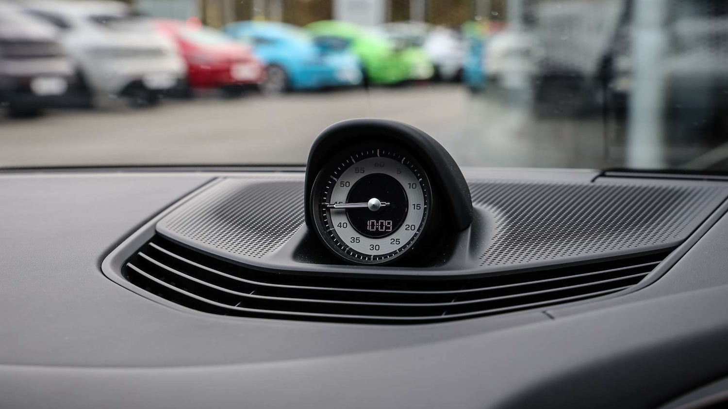 Used Porsche Taycan 2023 for sale - 76587545: Photo 21