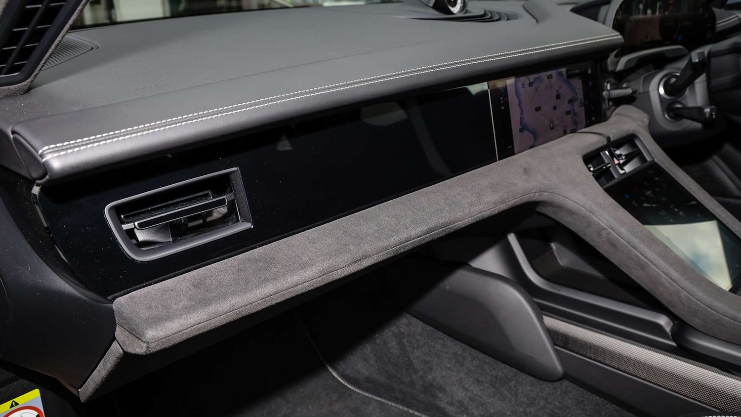 Used Porsche Taycan 2023 for sale - 76587545: Photo 23