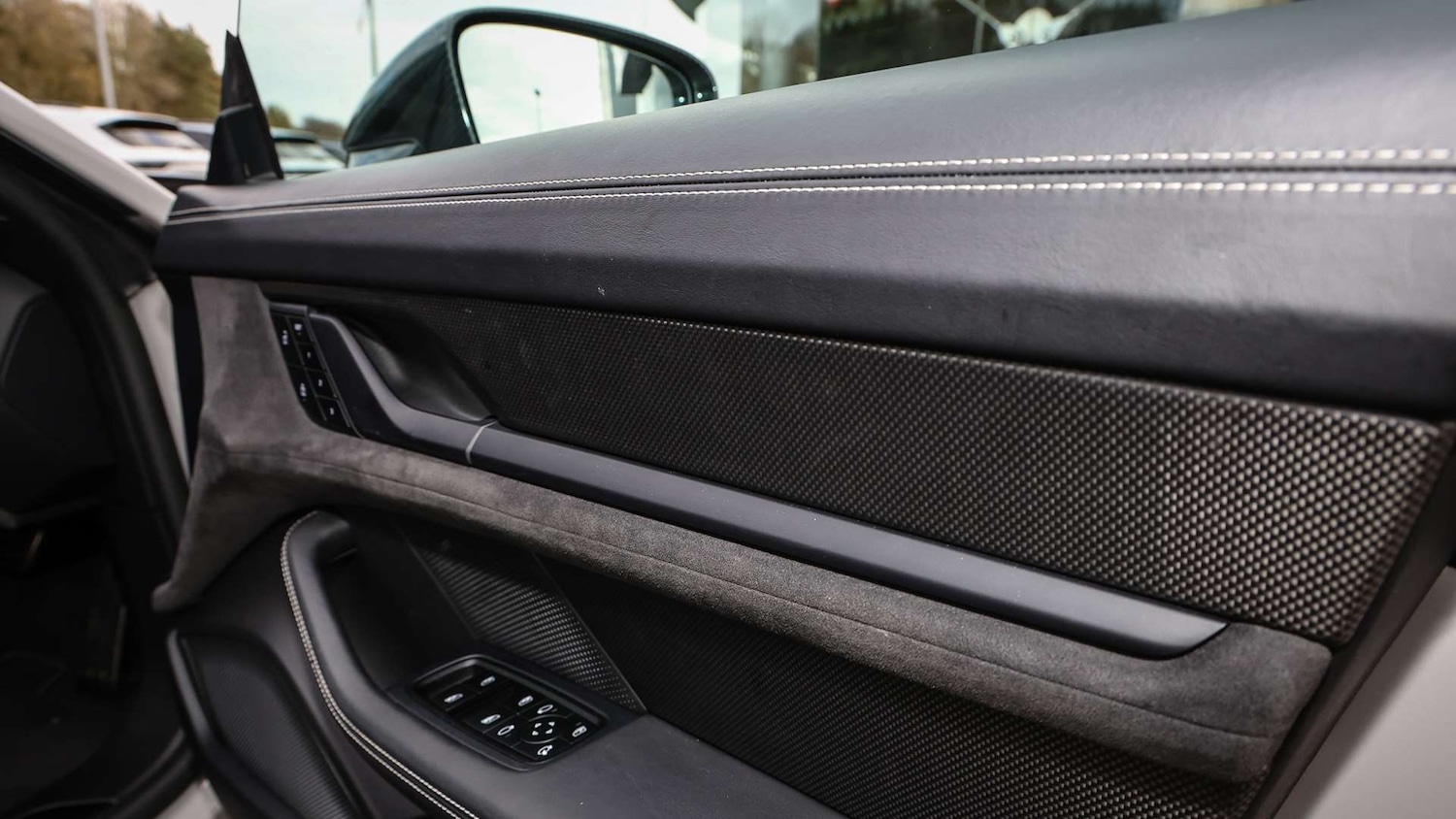 Used Porsche Taycan 2023 for sale - 76587545: Photo 26