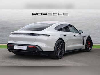 Used Porsche Taycan 2023 for sale - 76587545: Photo