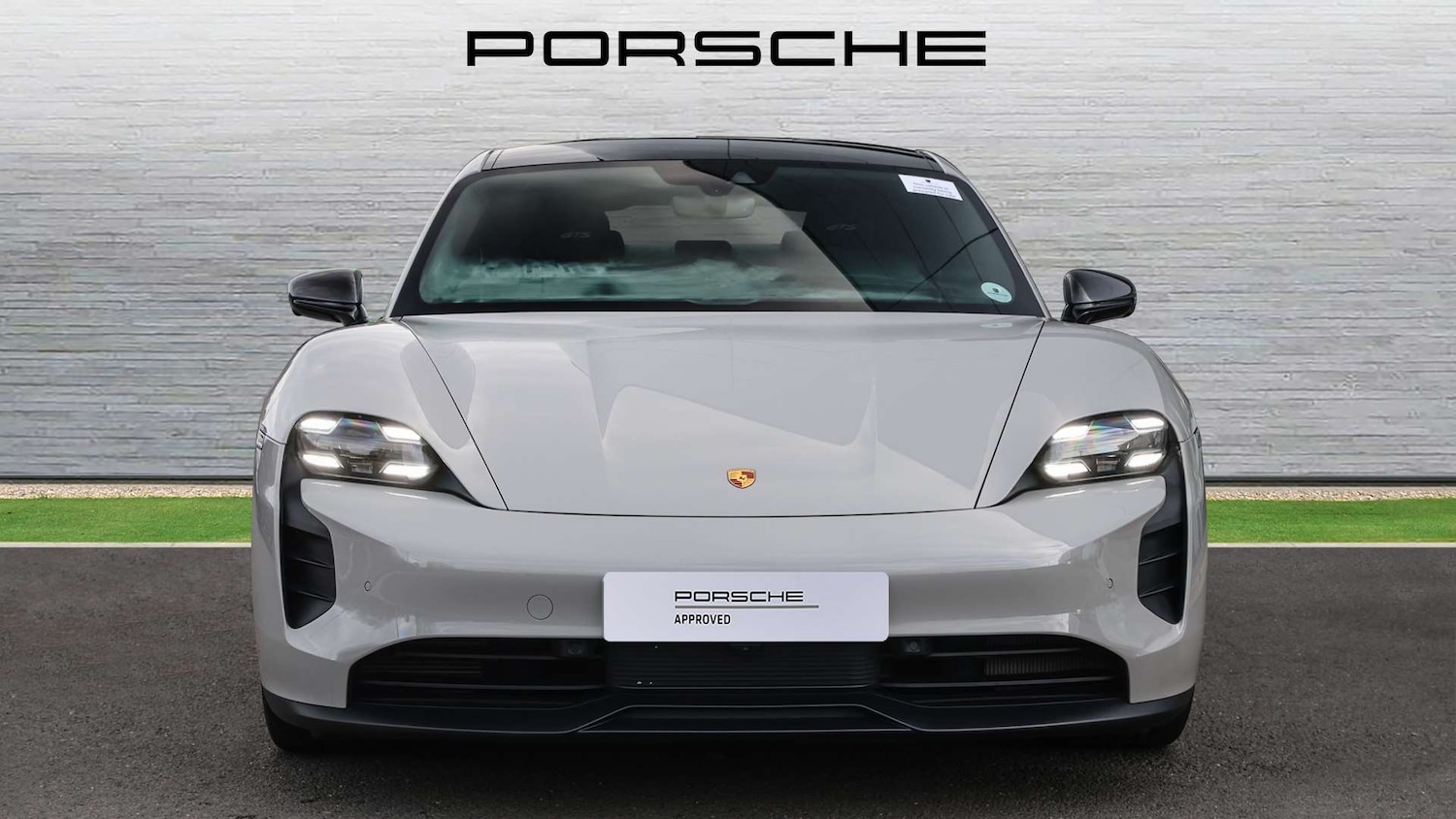 Used Porsche Taycan 2023 for sale - 76587545: Photo 9