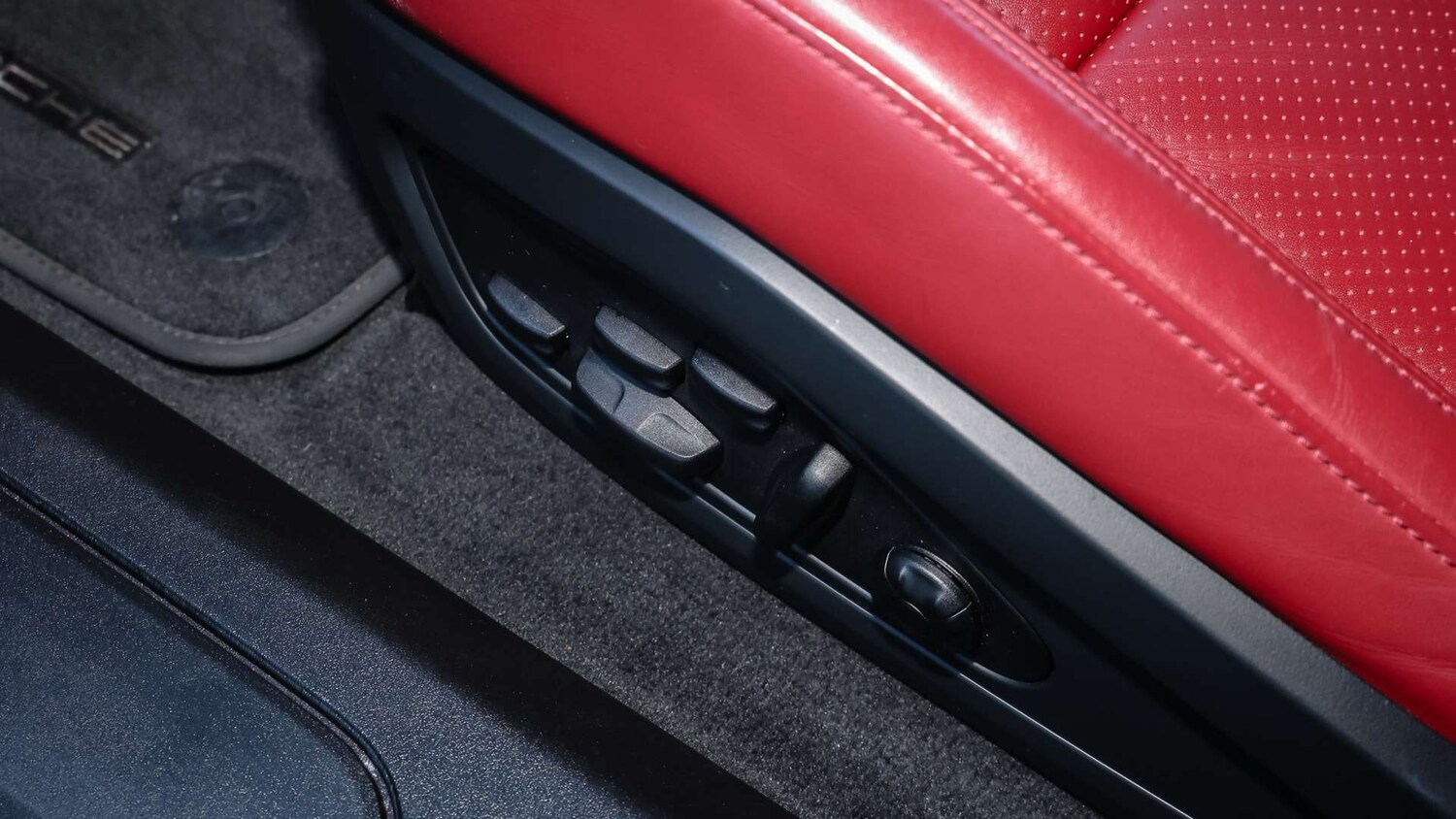 Used Porsche Taycan 2023 for sale - 77526953: Photo 24