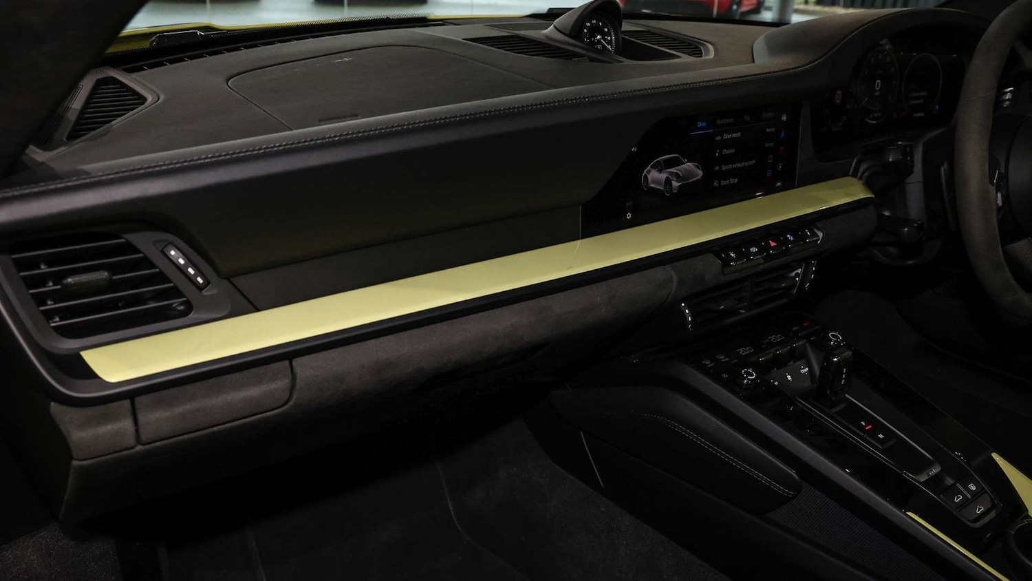 Used Porsche 911 2025 for sale - 77000184: Photo 24