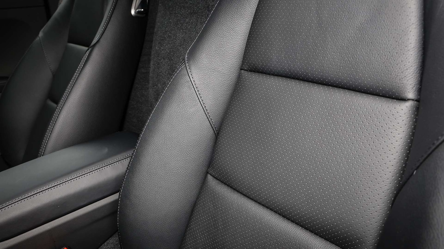 Used Porsche Cayman 2025 for sale - 76476000: Photo 14