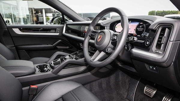 Used Porsche Cayenne 2025 for sale - 75637746: Photo 11