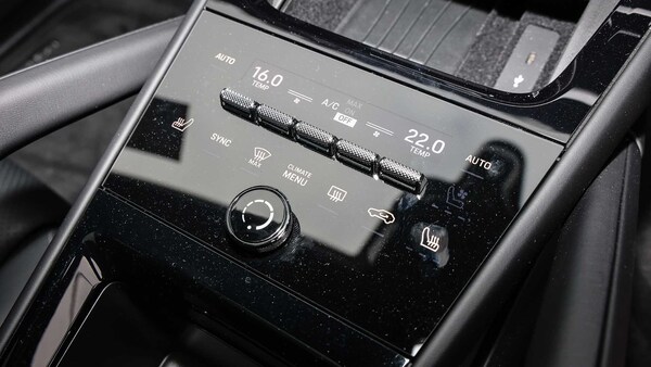 Used Porsche Cayenne 2025 for sale - 75637746: Photo 24