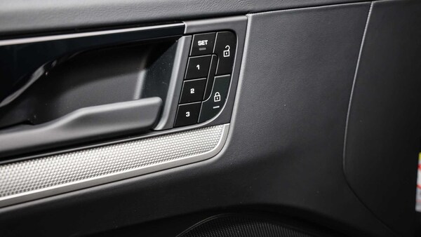 Used Porsche Cayenne 2025 for sale - 75637746: Photo 27