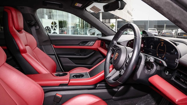 Used Porsche Taycan 2023 for sale - 76230335: Photo 12