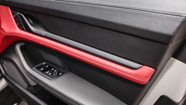 Used Porsche Taycan 2023 for sale - 76230335: Photo 29