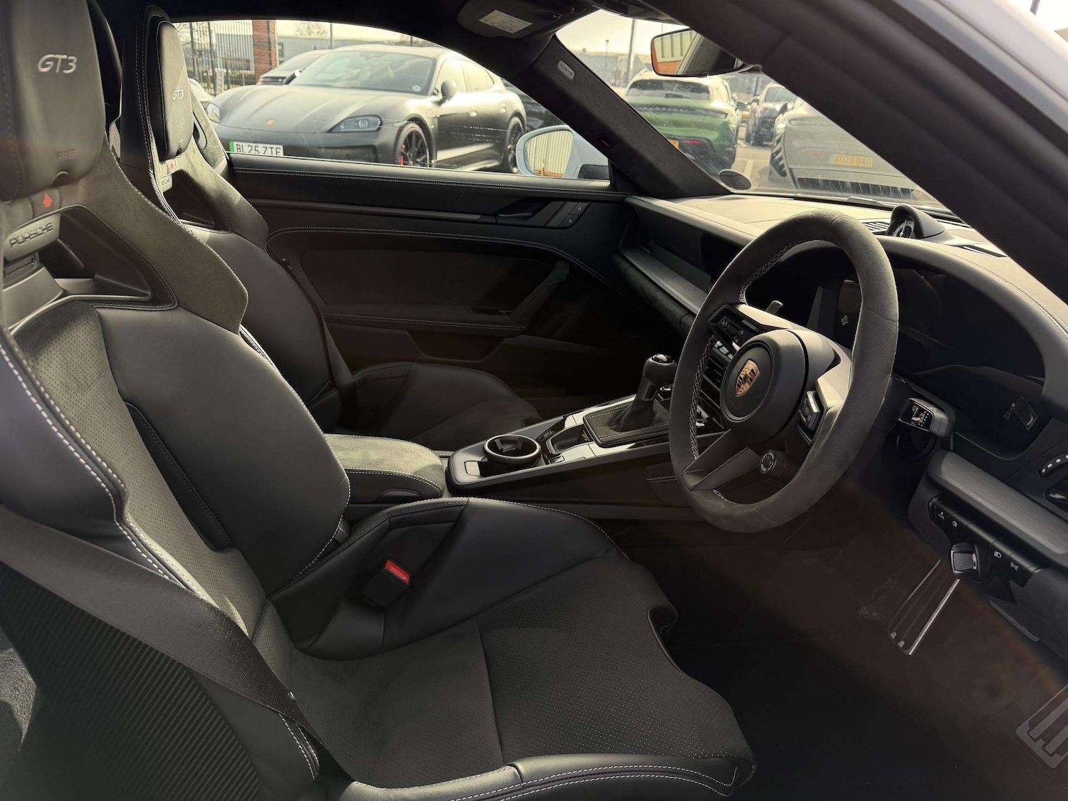 Used Porsche 911 2025 for sale - 77913825: Photo 11