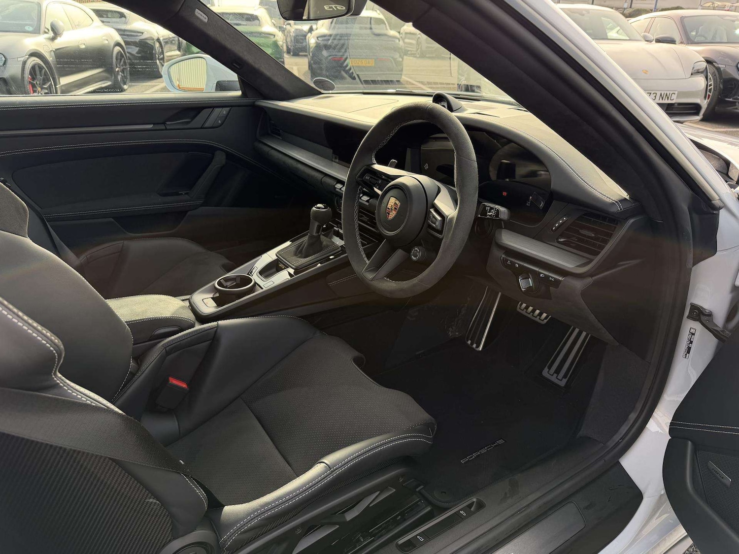 Used Porsche 911 2025 for sale - 77913825: Photo 12