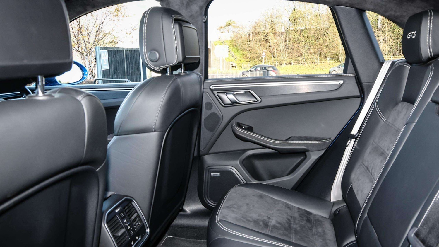 Used Porsche Macan 2020 for sale - 76636771: Photo 14