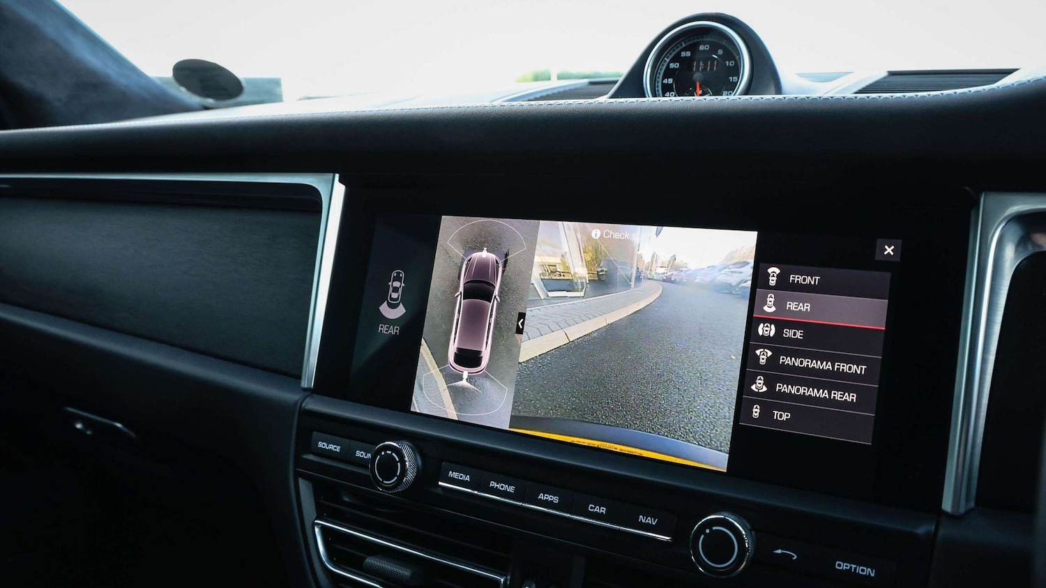 Used Porsche Macan 2020 for sale - 76636771: Photo 19